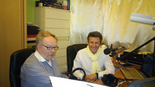 Am 23.2.2015 beim Interview  im Studio bei Foxwahnradio mit 
Mody Tommy zur Präsentation des neuen Albums GOOD TIMES -  
 Hier zum Interview:  www.twitch.tv/foxwahn/c/6184170  